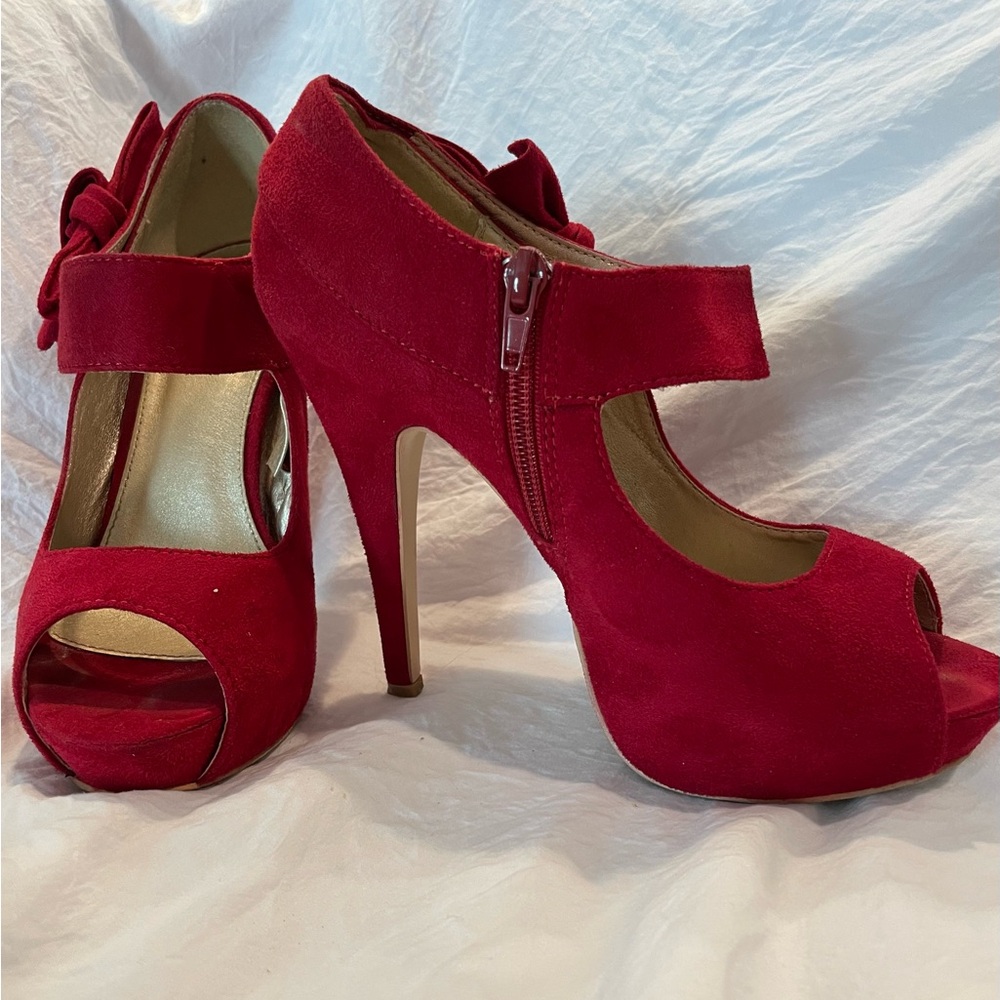 Elegant Red Peep-Toe Heels